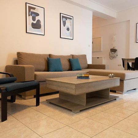Spacious Apartment Close To The Sea And The City Center Atenas Exterior foto