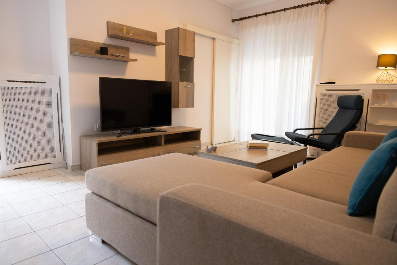 Spacious Apartment Close To The Sea And The City Center Atenas Exterior foto