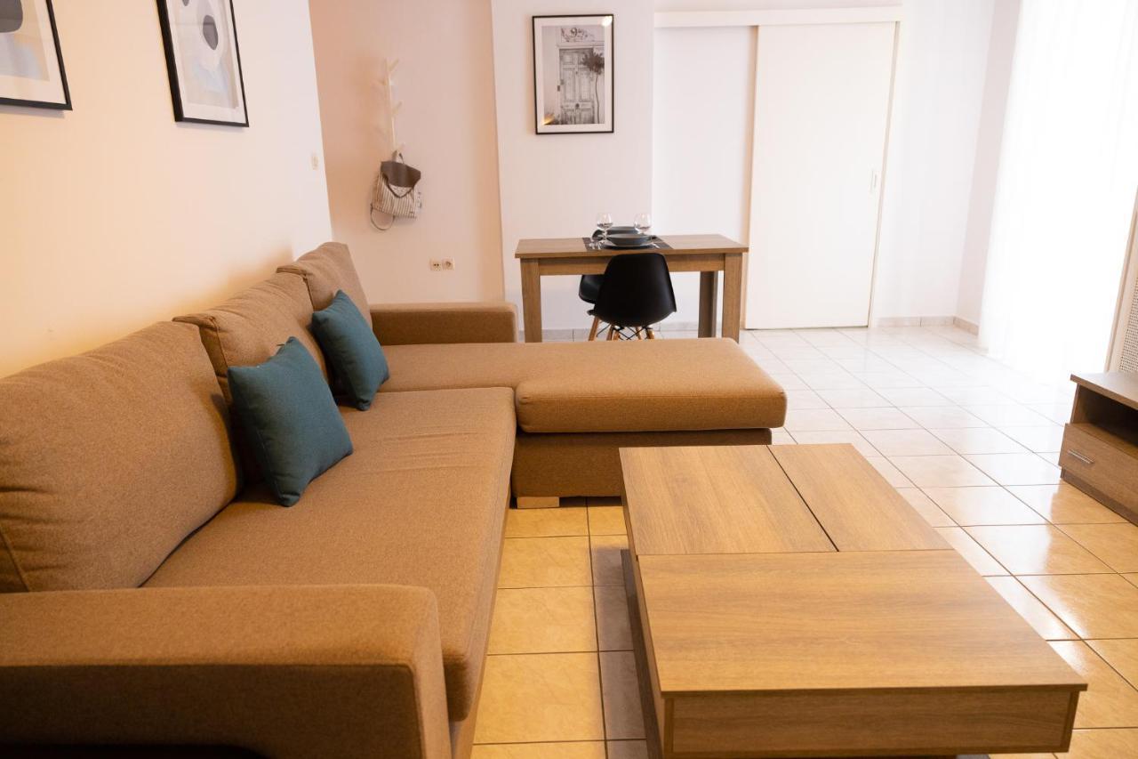 Spacious Apartment Close To The Sea And The City Center Atenas Exterior foto